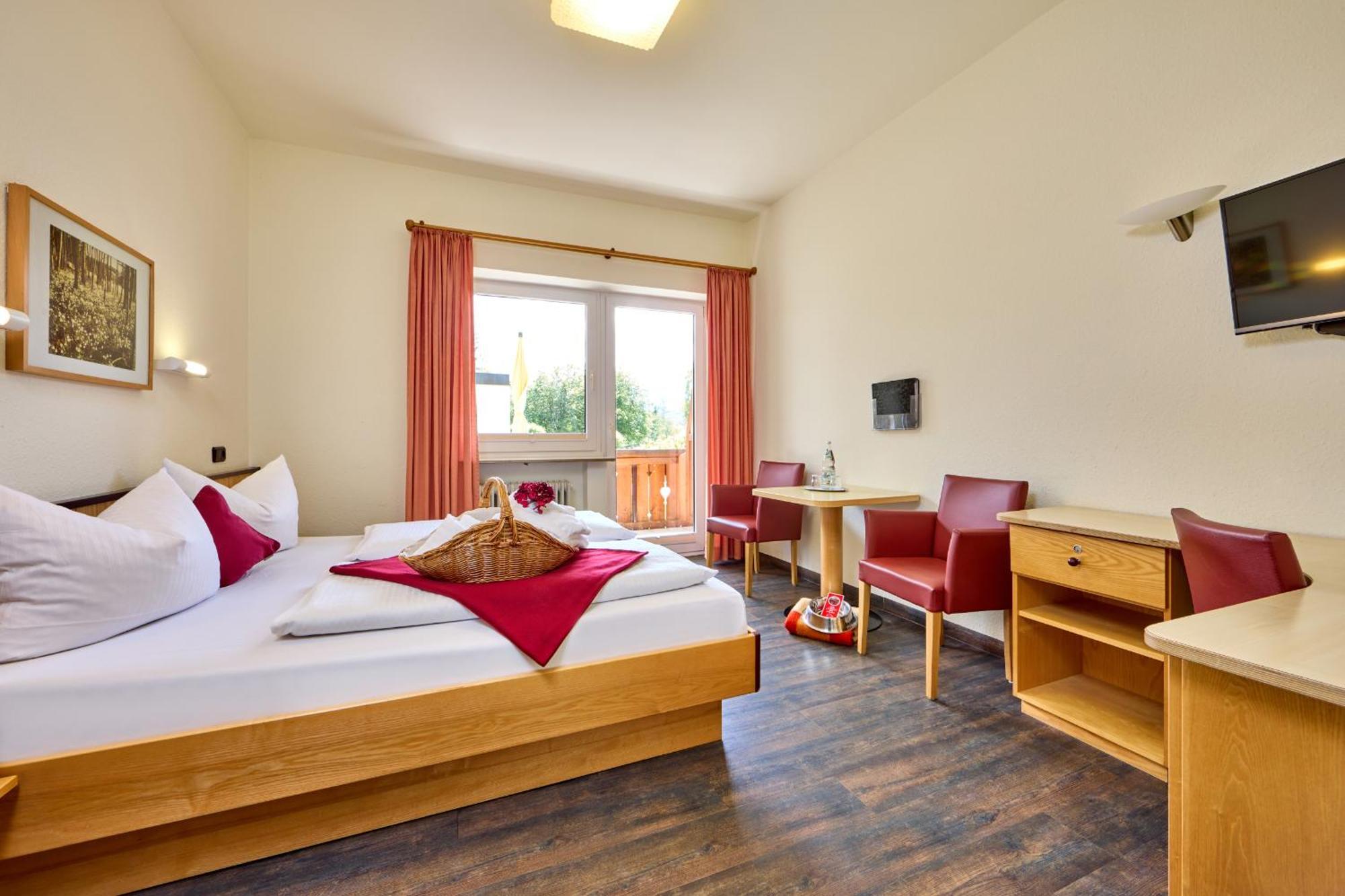 Aura-Hotel Saulgrub Εξωτερικό φωτογραφία
